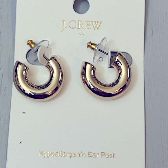 J Crew Factory Chunky Hoop Gold Tone Earrings NWT Hypoallergenic Ear Posts - Picture 2 of 6